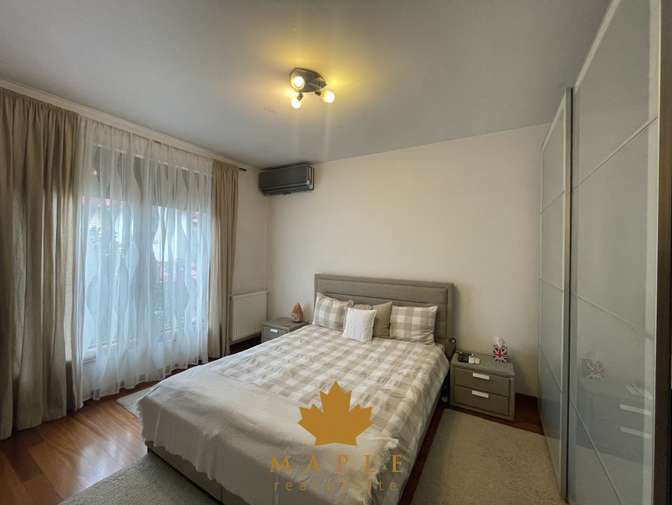 DE VANZARE: Vila cu 5 camere, terasa inchisa, garaj, ansamblu inchis - Pipera