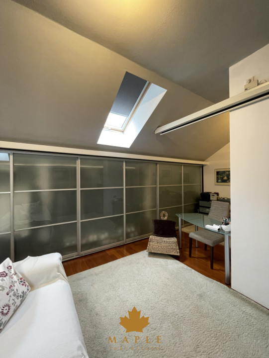 DE VANZARE: Vila cu 5 camere, terasa inchisa, garaj, ansamblu inchis - Pipera