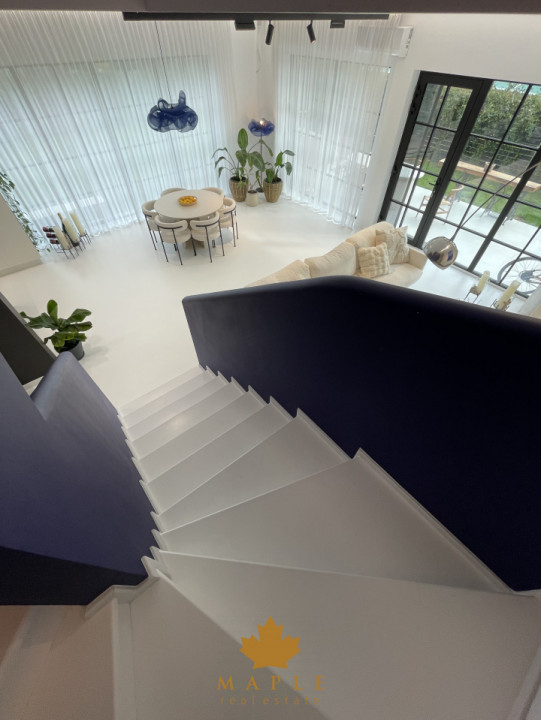 DE VANZARE: Vila cu 5 camere, individuala, design scandivat