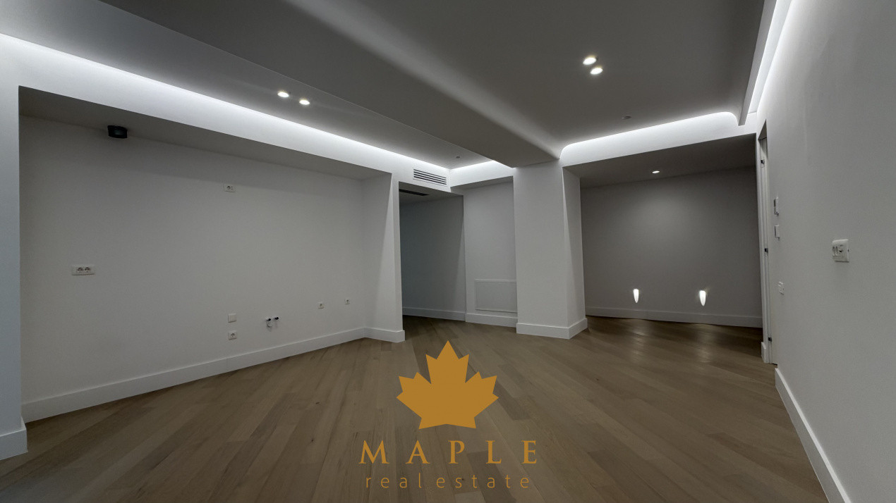 DE INCHIRIAT - Apartament de 3 camere / Cortina 126 / Parcare