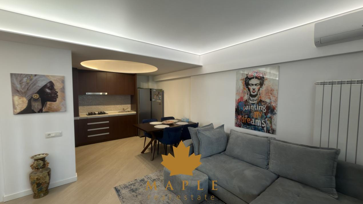 De inchiriat: Apartament 3 camere / Cortina North / NOU