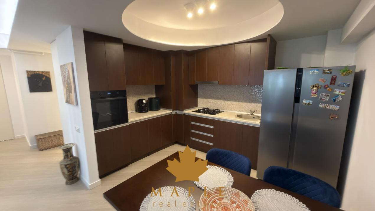 De inchiriat: Apartament 3 camere / Cortina North / NOU